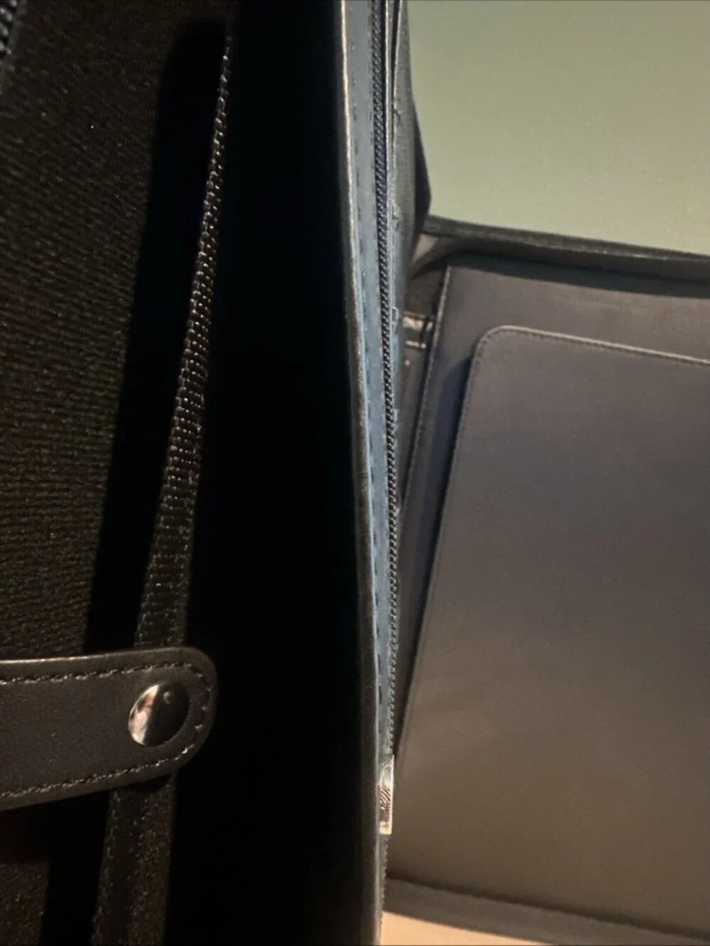 Lautus Designs Zippered Leather Business Tablet Portfolio Professional NEW!